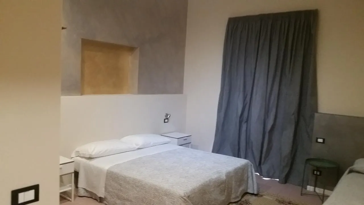 Il Giglio Bed & Breakfast Verona 0*,  Italy